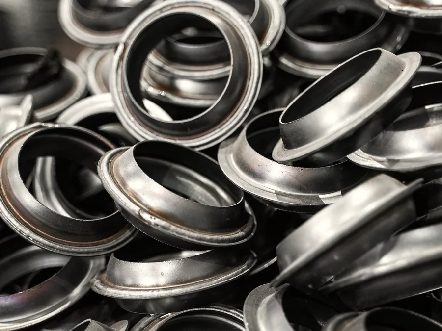 Stainless steel sealing and coupling rings